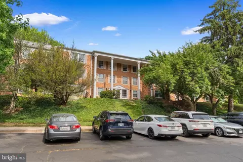 Exterior - 7721 Tremayne Pl #204, Mclean, VA 22102 photo 5 of 11