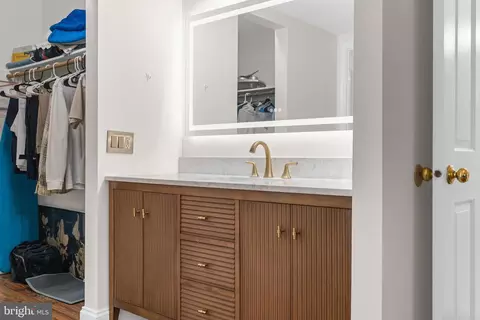 Other - 7721 Tremayne Pl #204, Mclean, VA 22102 photo 7 of 15