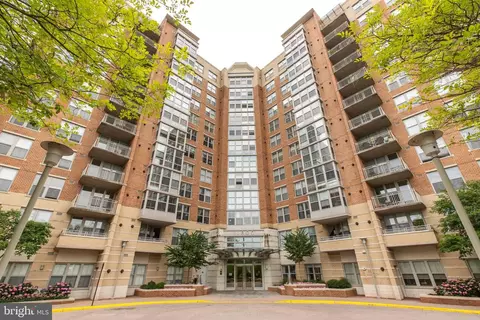 11800 Sunset Hills Rd #723, Reston, VA 20190