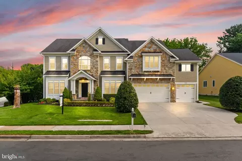 9311 Talisman Dr, Vienna, VA 22182