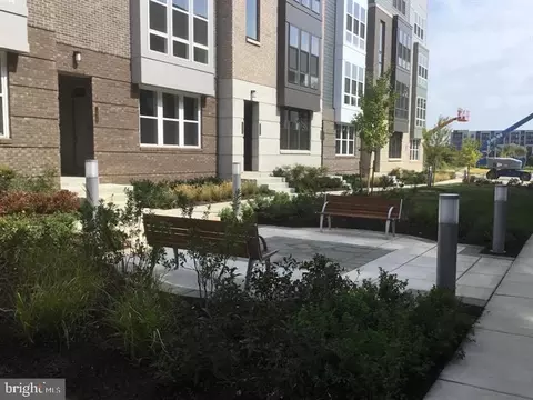 13329 Launders St #137, Herndon, VA 20171