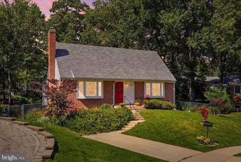 Exterior - 8143 Edmonton Ct, Springfield, VA 22152 photo 2 of 5