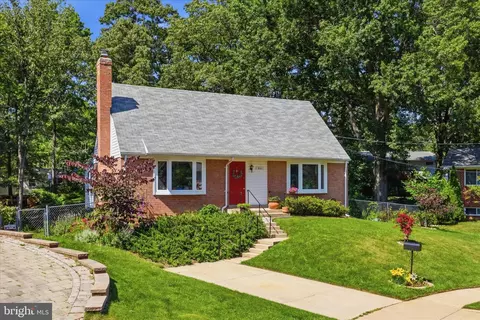 8143 Edmonton Ct, Springfield, VA 22152