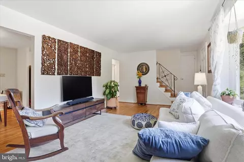 Other - 8143 Edmonton Ct, Springfield, VA 22152 photo 4 of 20