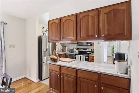 Kitchen - 8143 Edmonton Ct, Springfield, VA 22152 photo 1 of 4