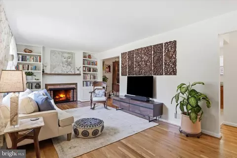 Other - 8143 Edmonton Ct, Springfield, VA 22152 photo 2 of 20