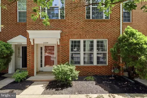2334 Huntington Station Ct, Alexandria, VA 22303