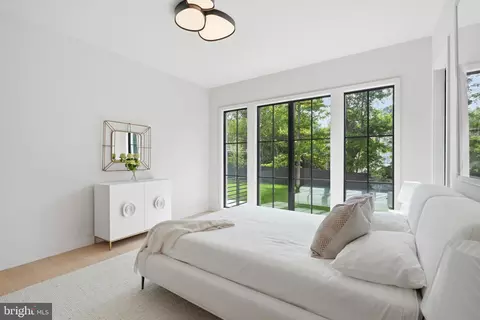 Bedroom - 1303 Elsinore Ave, Mclean, VA 22102 photo 1 of 5