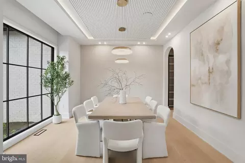 Dining - 1303 Elsinore Ave, Mclean, VA 22102 photo 2 of 3