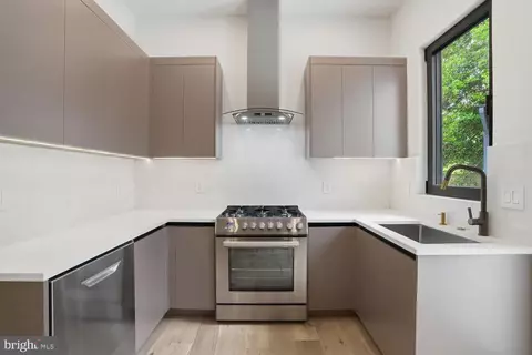 6519 Brawner St, Mclean, VA 22101 photo 25