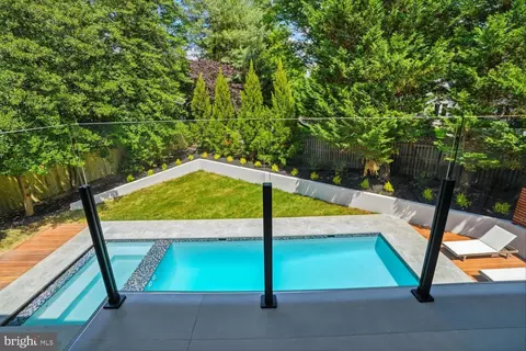 6519 Brawner St, Mclean, VA 22101 photo 68