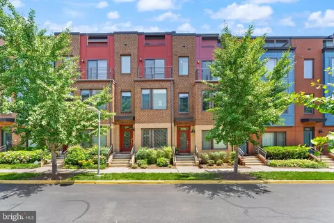 2981 Stella Blue Ln, Fairfax, VA 22031