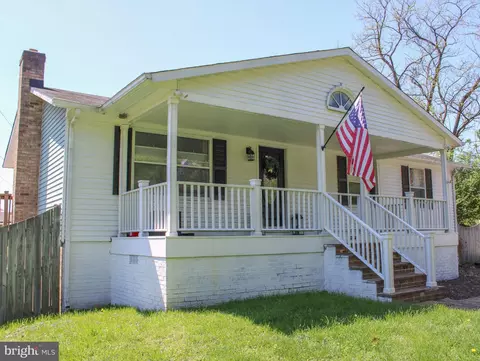 7601 Rudyard St, Falls Church, VA 22043