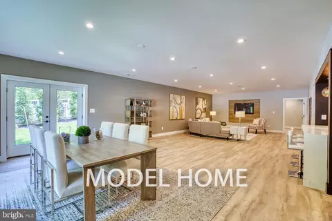 Entry Way - 6928 Girard St, Mclean, VA 22101 photo 28 of 44