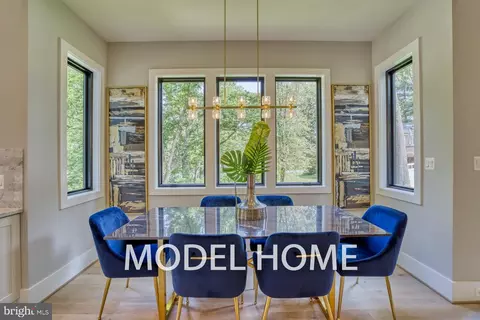 Dining - 6928 Girard St, Mclean, VA 22101 photo 3 of 3