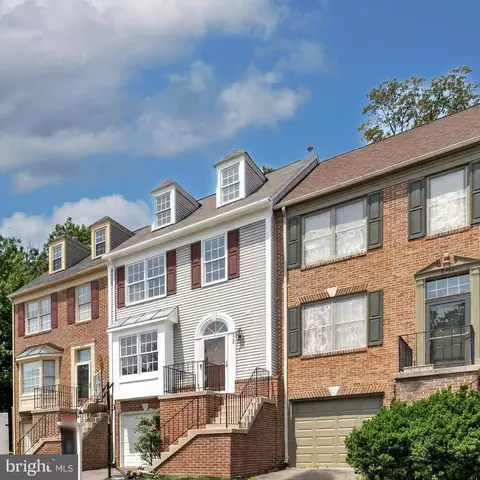 Exterior - 8730 Stone Hill Pl, Springfield, VA 22153 photo 1 of 5