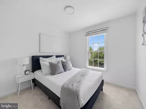 Bedroom - 8730 Stone Hill Pl, Springfield, VA 22153 photo 6 of 11