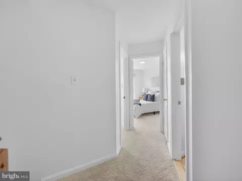 Entry Way - 8730 Stone Hill Pl, Springfield, VA 22153 photo 4 of 5