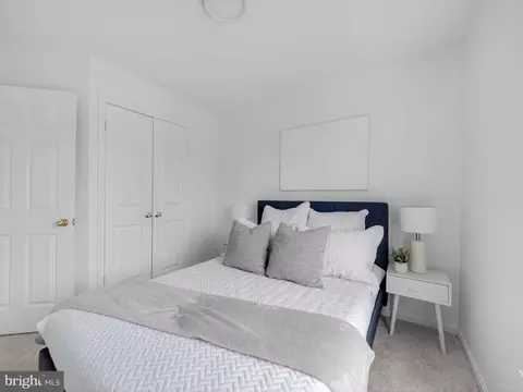 Bedroom - 8730 Stone Hill Pl, Springfield, VA 22153 photo 7 of 11