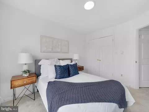 Bedroom - 8730 Stone Hill Pl, Springfield, VA 22153 photo 10 of 11