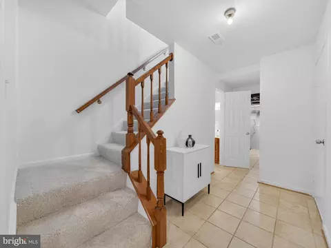 Entry Way - 8730 Stone Hill Pl, Springfield, VA 22153 photo 5 of 5