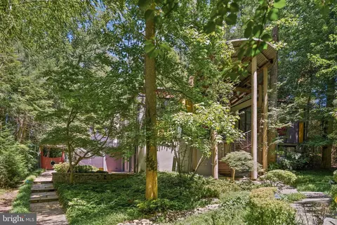 7700 Old Dominion Dr, Mclean, VA 22102