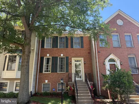 6717 Royal Thomas Way, Alexandria, VA 22315