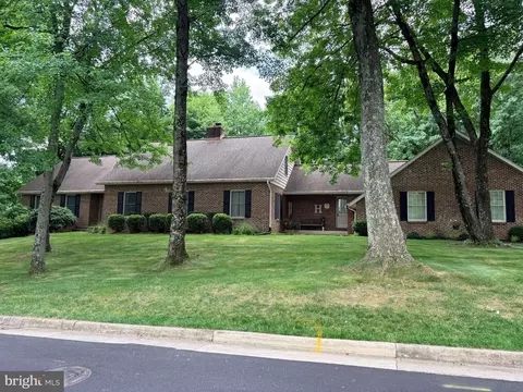 12905 Westbrook Dr, Fairfax, VA 22030