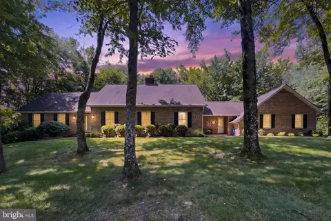 12905 Westbrook Dr, Fairfax, VA 22030