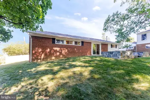 Exterior - 5825 Atteentee Rd, Springfield, VA 22150 photo 12 of 12
