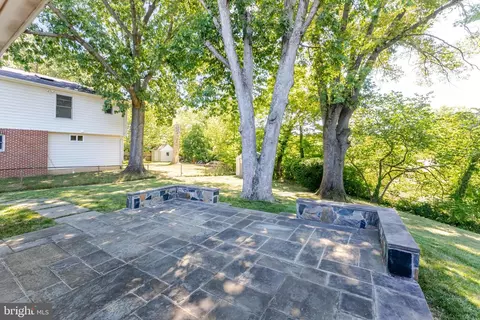 Exterior - 5825 Atteentee Rd, Springfield, VA 22150 photo 1 of 12