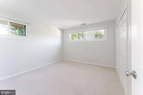 Bedroom - 5825 Atteentee Rd, Springfield, VA 22150 photo 6 of 8