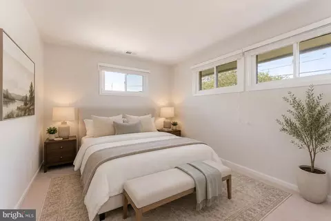 Bedroom - 5825 Atteentee Rd, Springfield, VA 22150 photo 1 of 8
