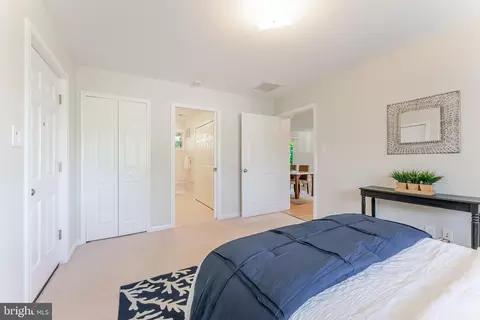 Bedroom - 5825 Atteentee Rd, Springfield, VA 22150 photo 5 of 8