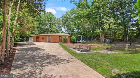 Exterior - 6629 Burlington Pl, Springfield, VA 22152 photo 6 of 16