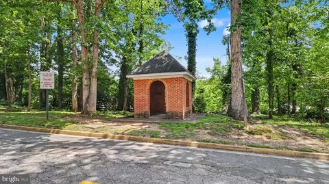 Exterior - 6629 Burlington Pl, Springfield, VA 22152 photo 5 of 16