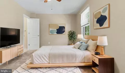 Bedroom - 6629 Burlington Pl, Springfield, VA 22152 photo 6 of 10