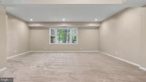 Living - 6629 Burlington Pl, Springfield, VA 22152 photo 1 of 6