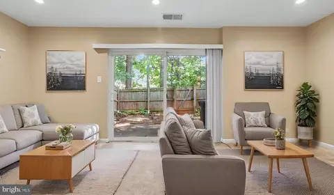 Living - 6629 Burlington Pl, Springfield, VA 22152 photo 4 of 6