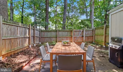 Exterior - 6629 Burlington Pl, Springfield, VA 22152 photo 4 of 16