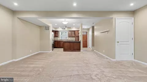 Entry Way - 6629 Burlington Pl, Springfield, VA 22152 photo 6 of 11