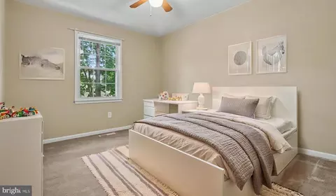 Bedroom - 6629 Burlington Pl, Springfield, VA 22152 photo 9 of 10