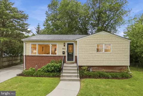 1812 Olney Rd, Falls Church, VA 22043