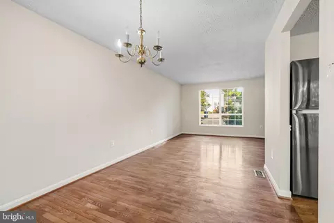 Living - 6119 Windward Dr, Burke, VA 22015 photo 4 of 6