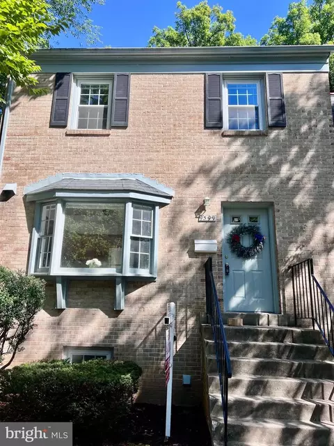 9599 Blake Park Ct, Fairfax, VA 22031
