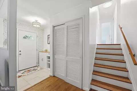 Entry Way - 5209 Milland St, Springfield, VA 22151 photo 2 of 3