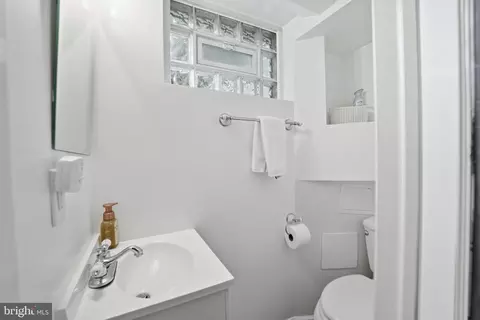 Bath - 5209 Milland St, Springfield, VA 22151 photo 3 of 3