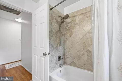 Bath - 5209 Milland St, Springfield, VA 22151 photo 1 of 3