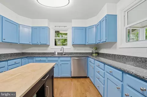 Kitchen - 5209 Milland St, Springfield, VA 22151 photo 3 of 5