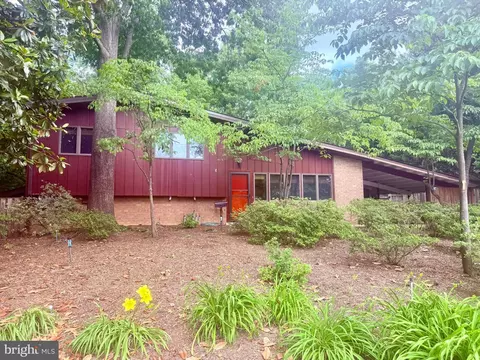 6018 Ridge View Dr, Alexandria, VA 22310